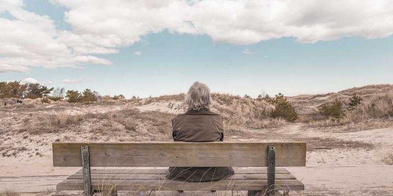 系统设计新维度：控制论视角下的云原生存储选型指南