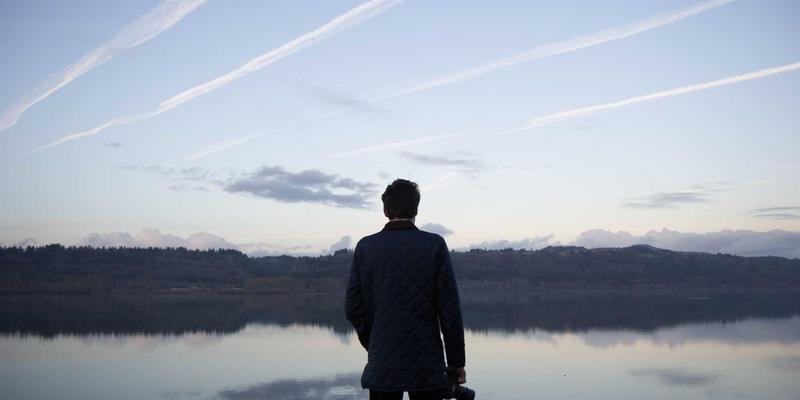 赛博朋克启示录：在霓虹与代码之间构建未来系统架构